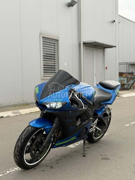 Yamaha R6