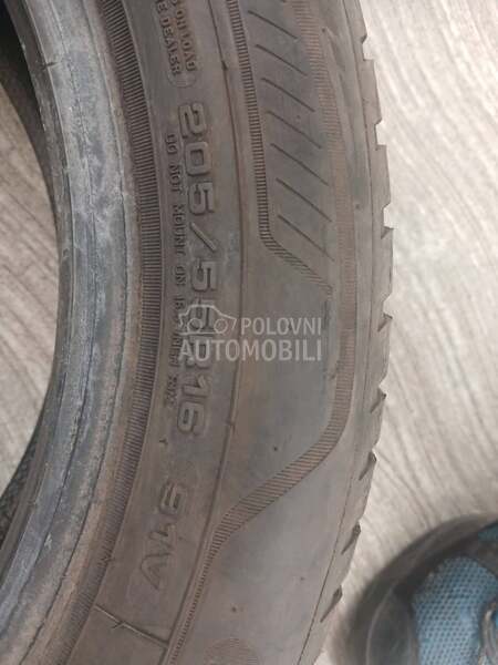 Goodyear 205/55 R16 Zimska