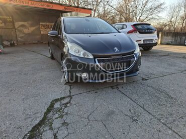 Peugeot 208 1,2 b