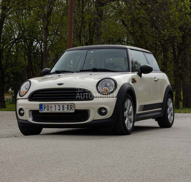 MINI One 