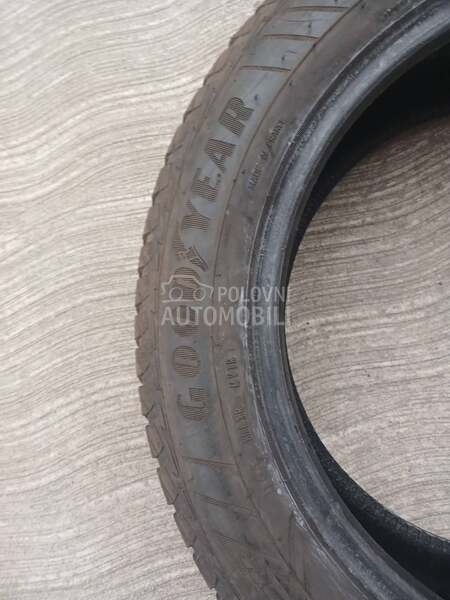 Goodyear 215/55 R17 Sve sezone