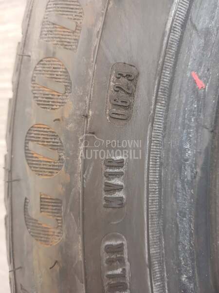 Goodyear 215/55 R17 Sve sezone