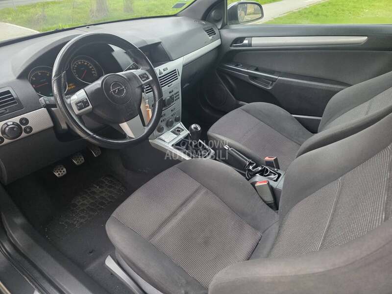 Opel Astra H GTC