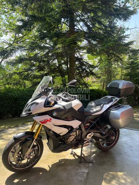 BMW S1000XR