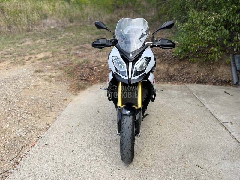 BMW S1000XR