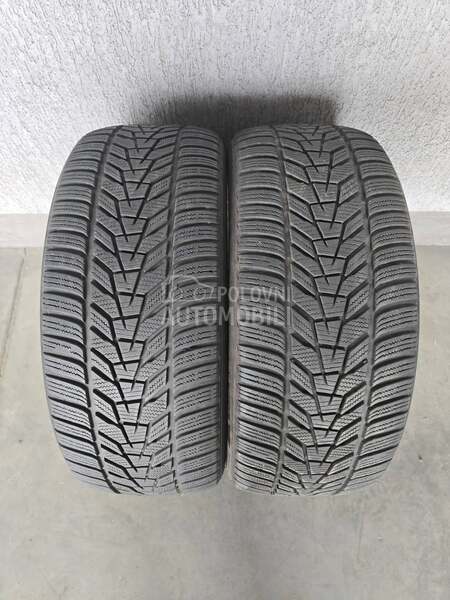 Hankook 245/45 R19 Zimska