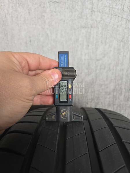 Firestone 235/40 R19 Letnja