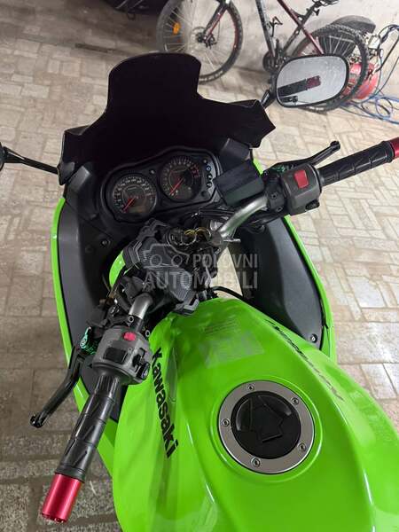 Kawasaki er6f