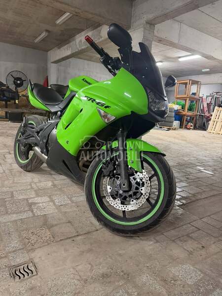 Kawasaki er6f