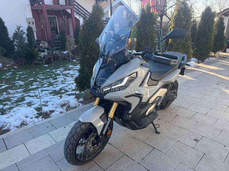 Honda X ADV 750
