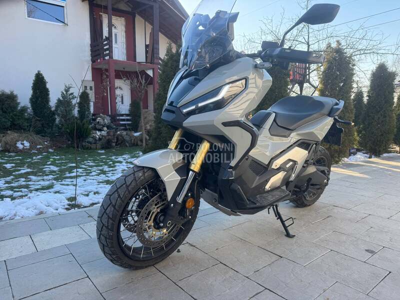 Honda X ADV 750
