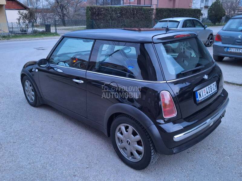 MINI Cooper 