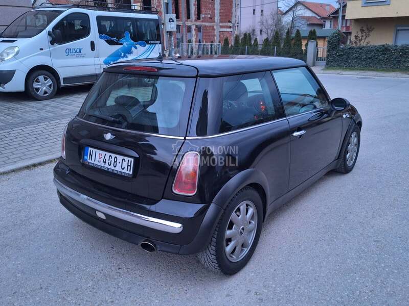 MINI Cooper 