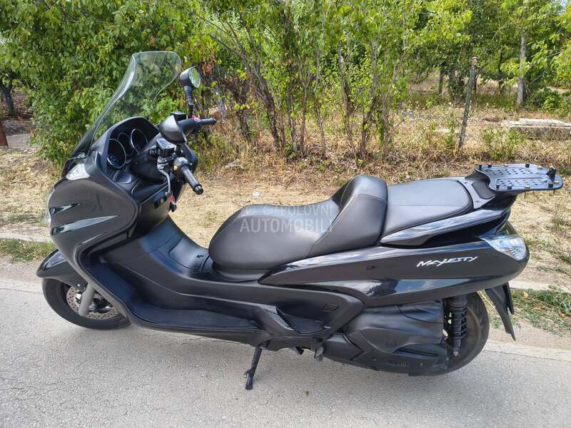 Yamaha Majesty