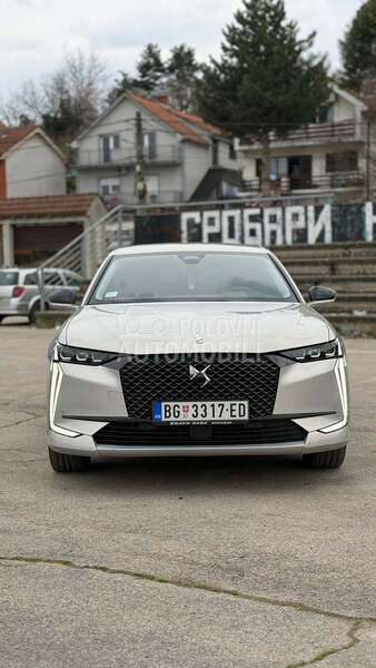 DS 4 E - Tense