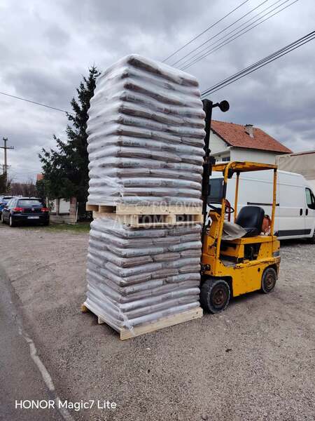 viljuškar 3100 evra