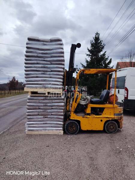 viljuškar 3100 evra