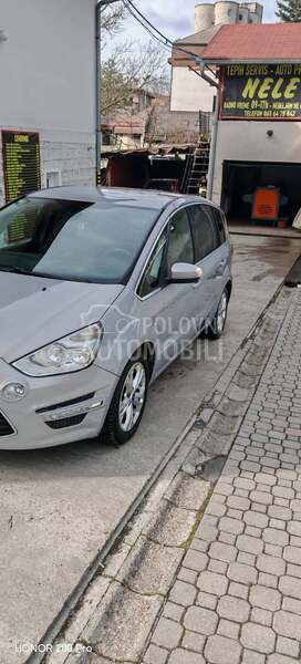 Ford S-Max 