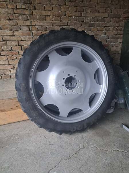 Deutz Fahr razni uski tockovi