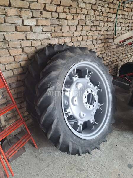 Deutz Fahr razni uski tockovi