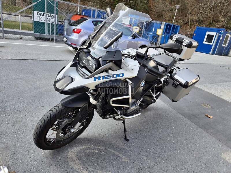 BMW R 1200 GS ADV Akrapovic