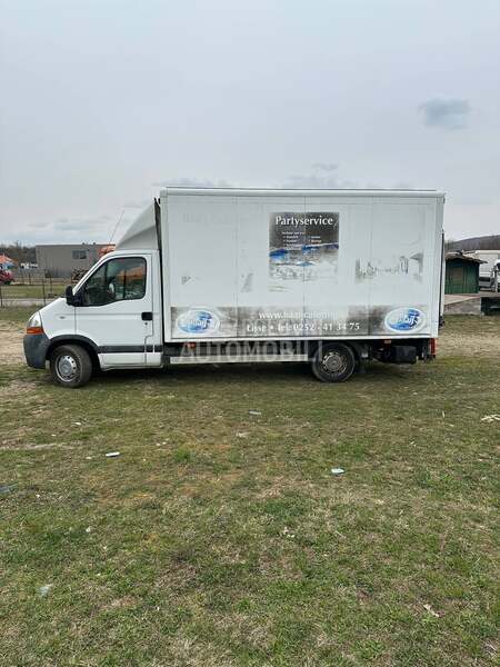 Renault master