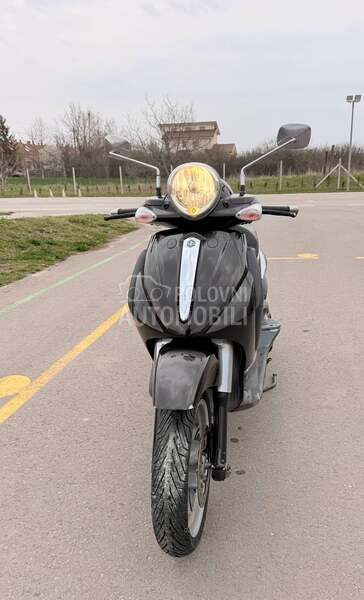Piaggio beverly 500