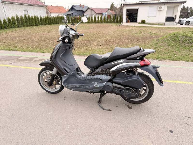Piaggio beverly 500