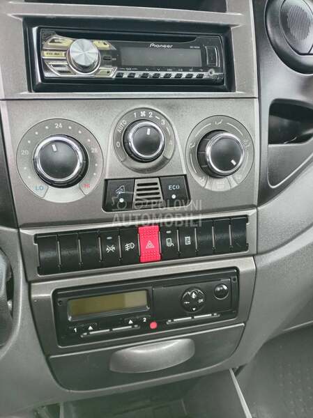 Iveco DAILY 70 C 15 SLEPKA