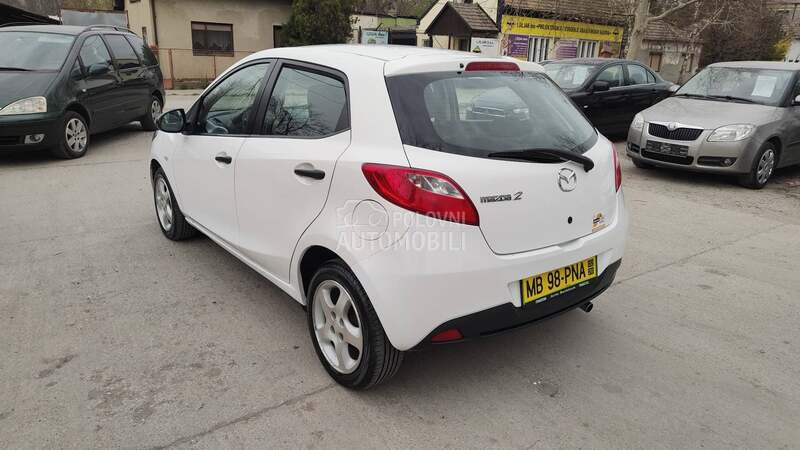 Mazda 2 1,3 kaparisan