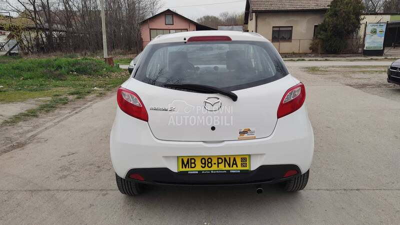 Mazda 2 1,3 kaparisan