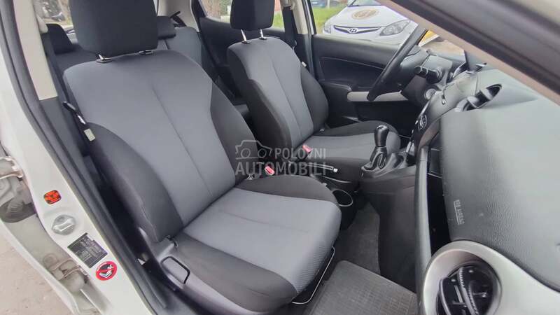 Mazda 2 1,3 kaparisan