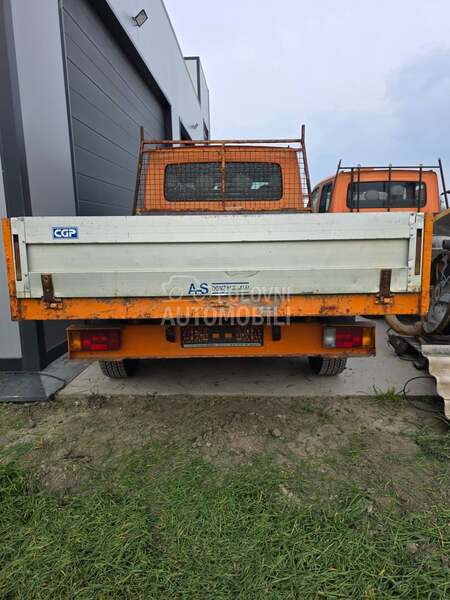 Renault Master 2.5dci putar 2kom