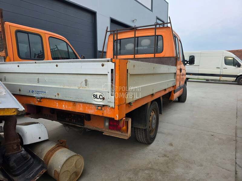 Renault Master 2.5dci putar 2kom