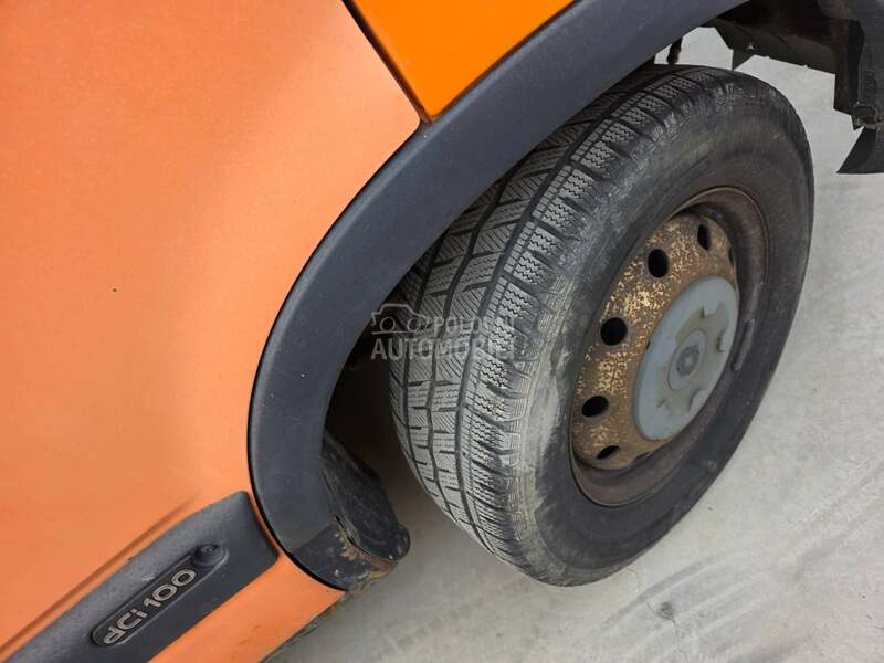 Renault Master 2.5dci putar 2kom