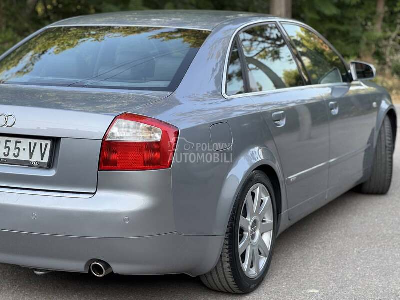 Audi A4 1.8 TURBO S LINE