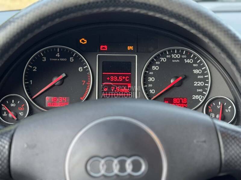 Audi A4 1.8 TURBO S LINE