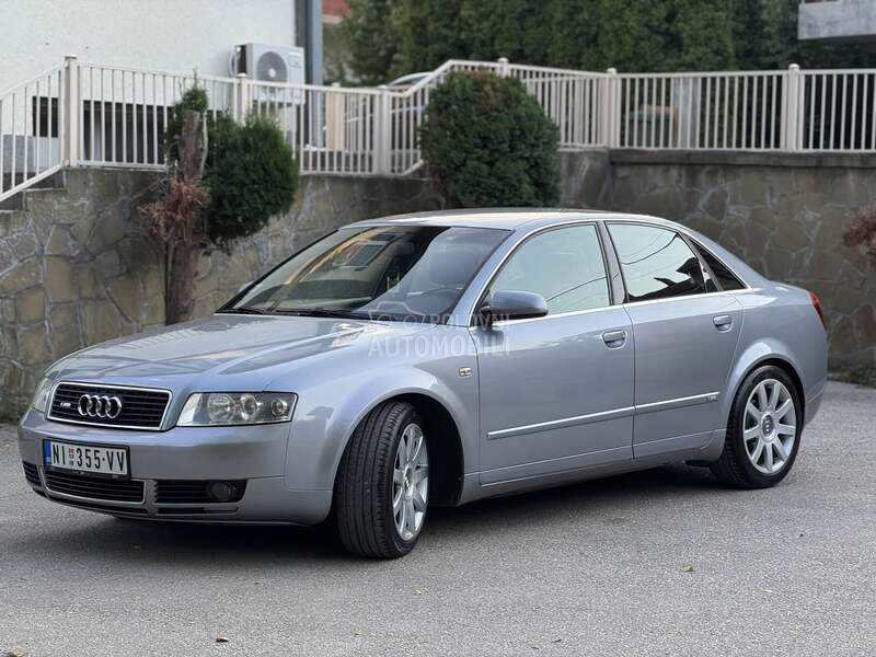 Audi A4 1.8 TURBO S LINE