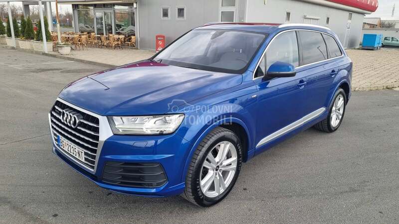 Audi Q7 