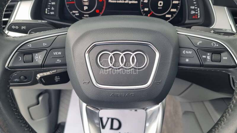 Audi Q7 