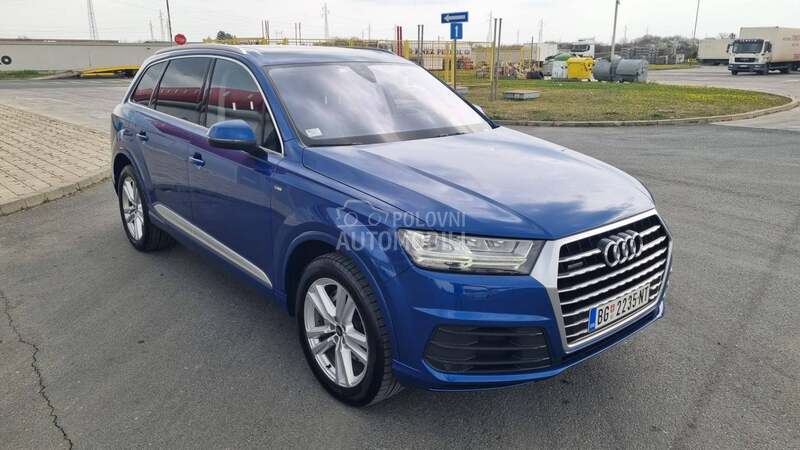 Audi Q7 