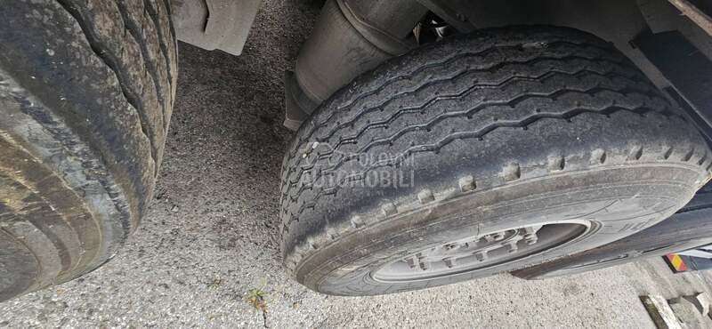 Schwarzmuller POLUPRIKOLICA