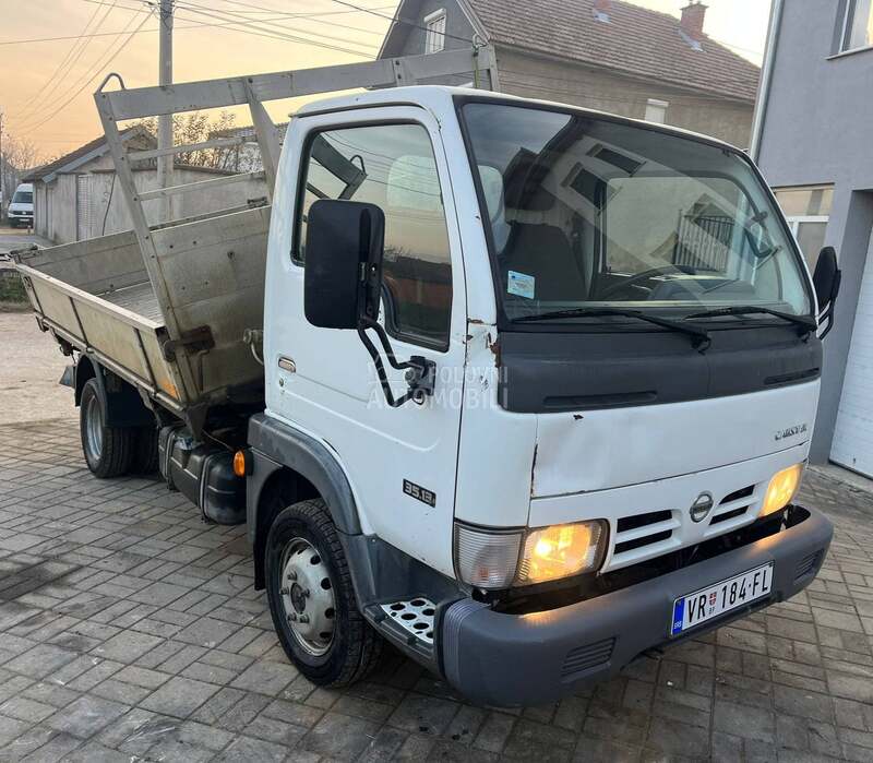 Nissan Cabstar