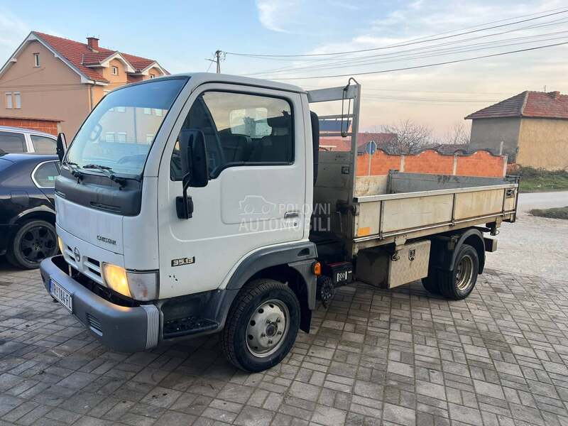 Nissan Cabstar