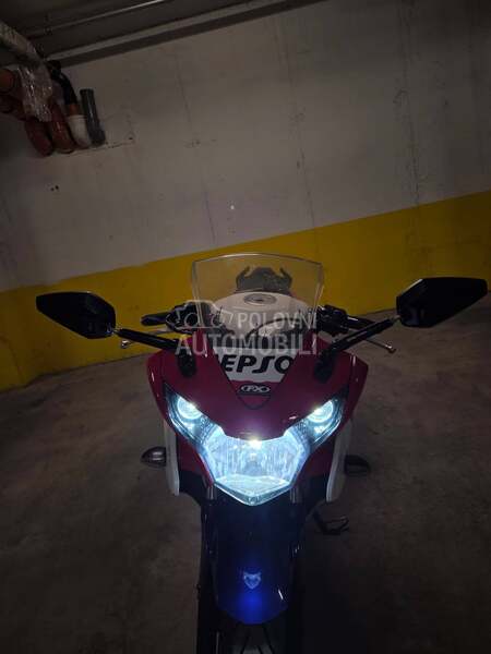 Honda CBR125R CBR 125R