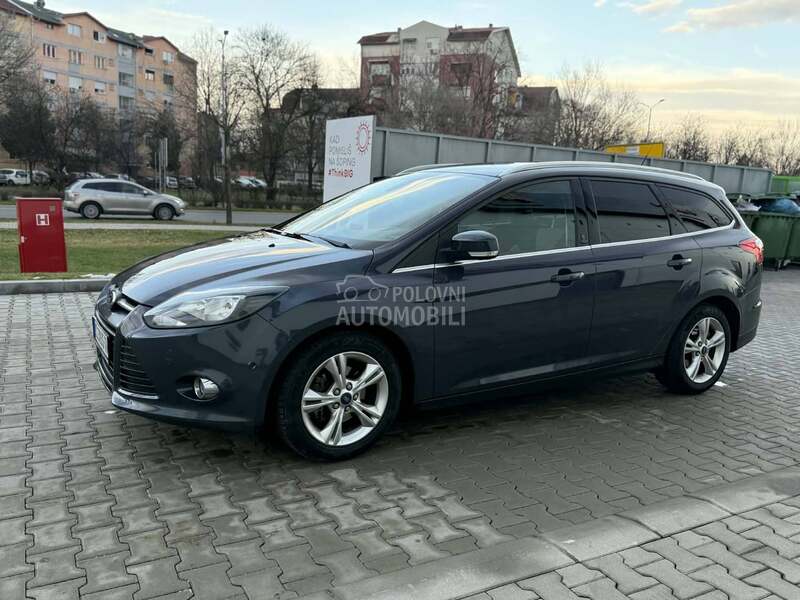 Ford Focus TITANIUM