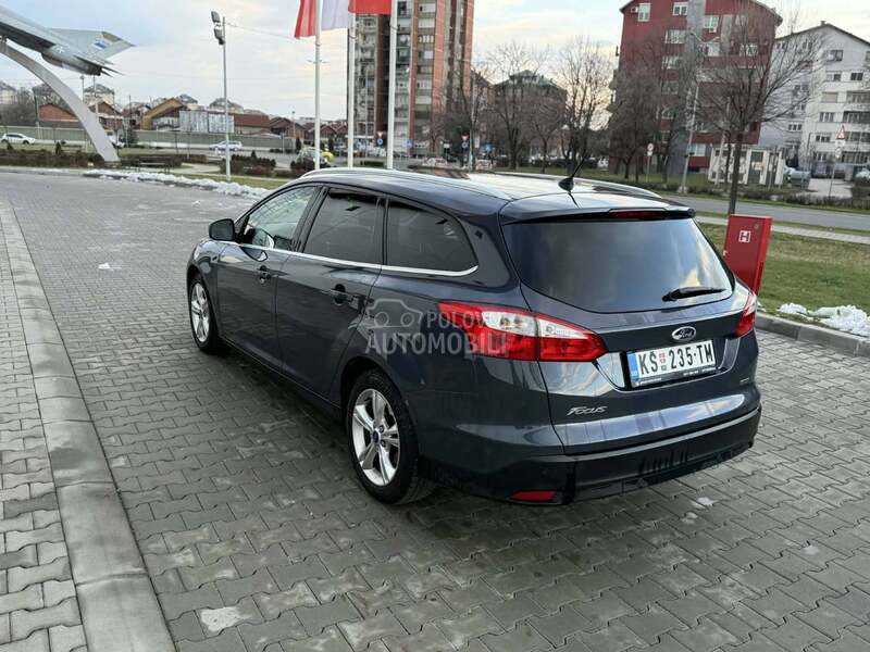 Ford Focus TITANIUM
