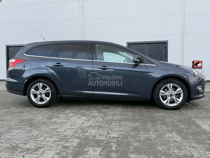 Ford Focus TITANIUM