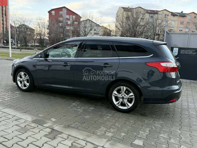 Ford Focus TITANIUM