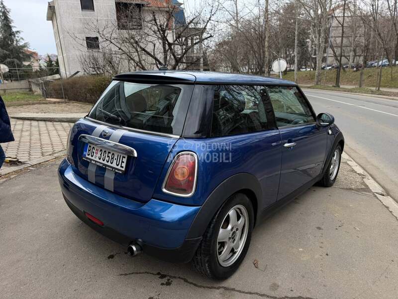 MINI Cooper 1.6D